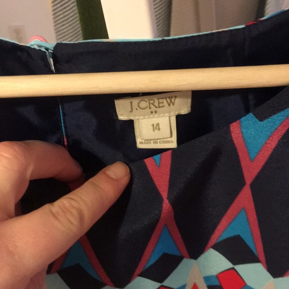 Never worn, print shift. - Picture 3 of 8